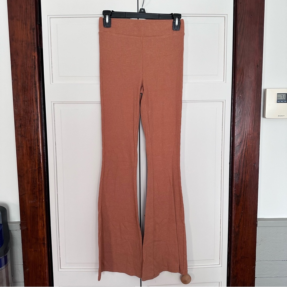 Aerie high waisted tan ribbed flare leggings size XS